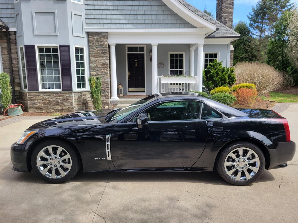 2009 Cadillac XLR - Image 26 of 31