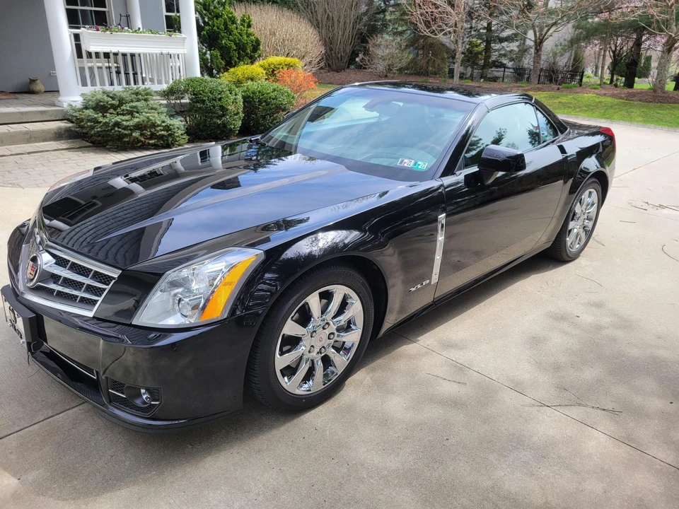2009 Cadillac XLR - Image 6 of 31