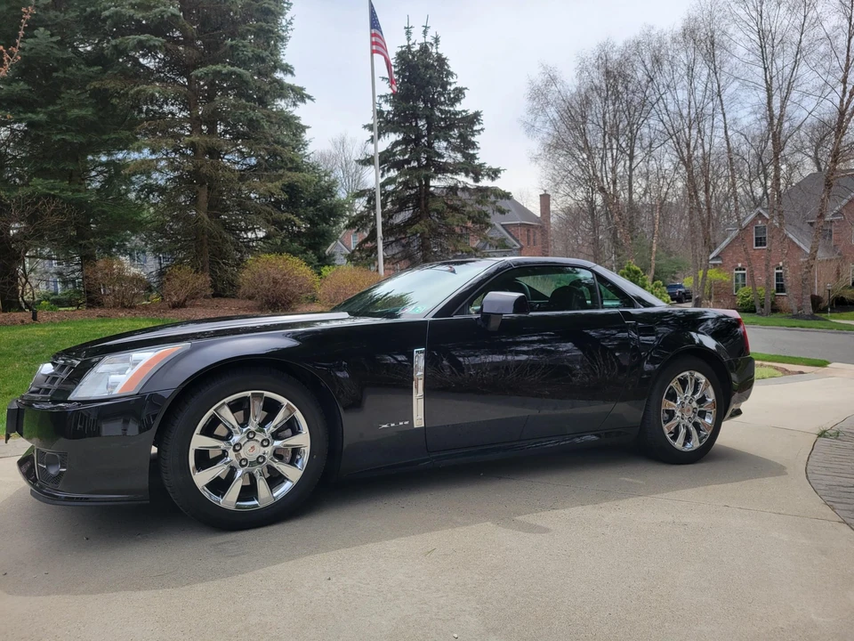 2009 Cadillac XLR - Image 20 of 31