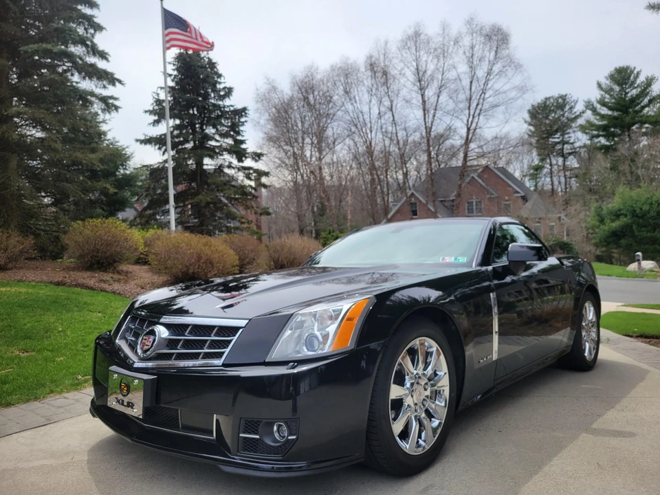 2009 Cadillac XLR - Image 5 of 31