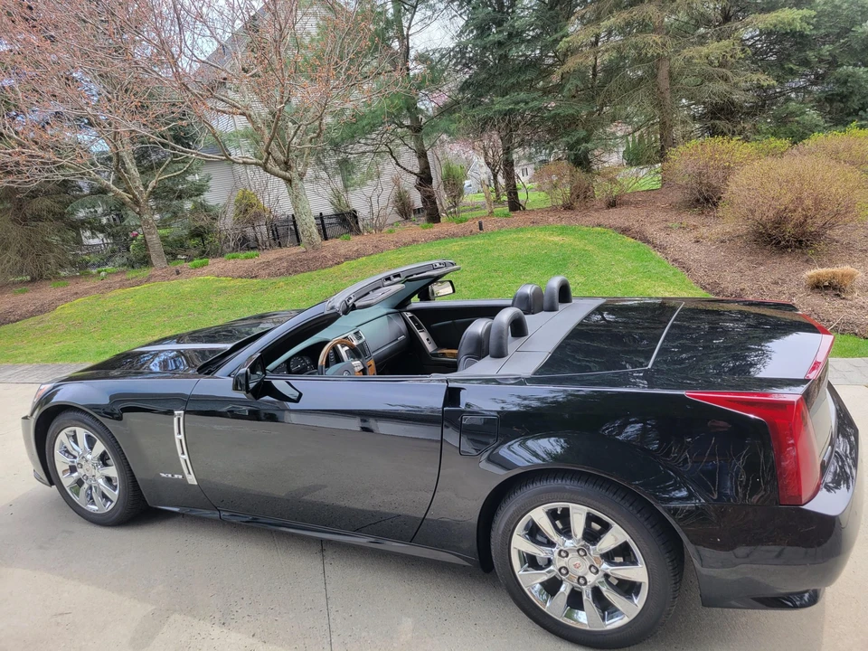 2009 Cadillac XLR - Image 31 of 31