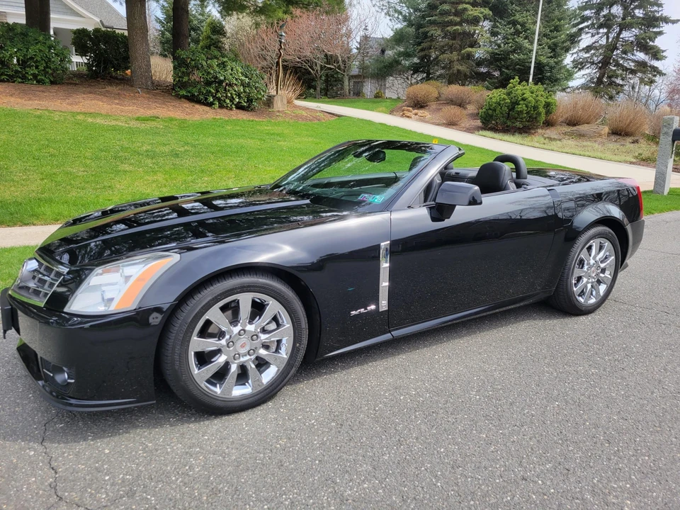 2009 Cadillac XLR - Image 18 of 31