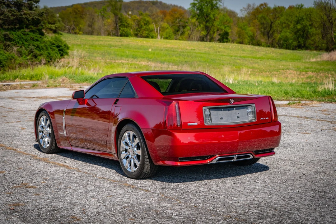 2009 Cadillac XLR - Image 28 of 31