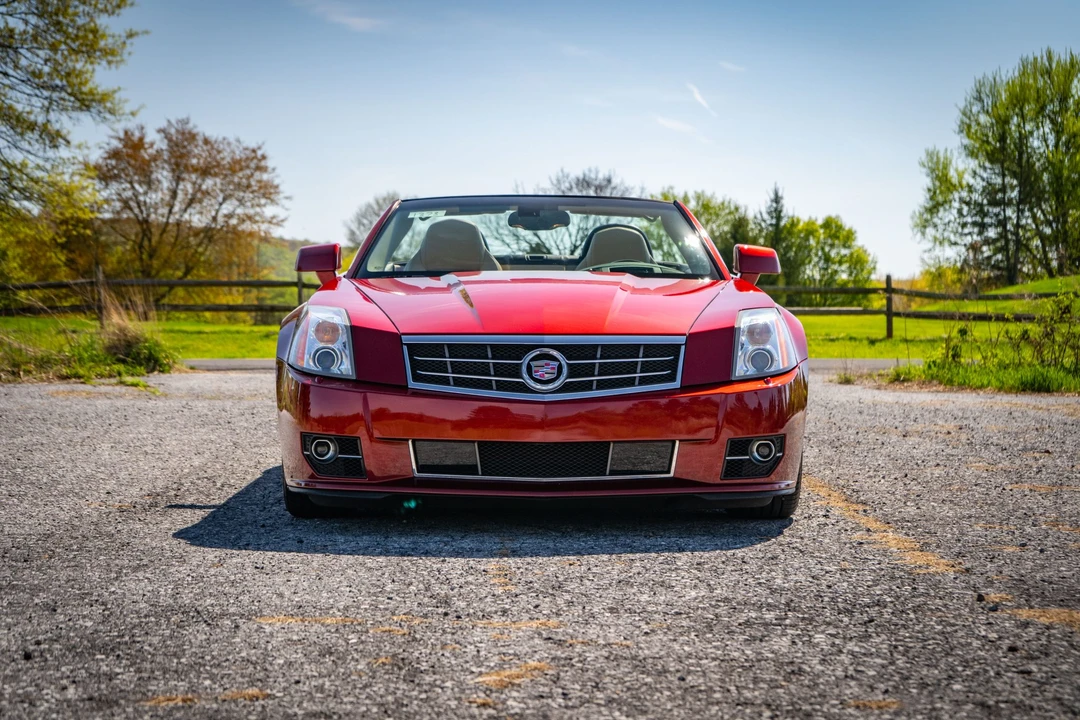 2009 Cadillac XLR - Image 19 of 31