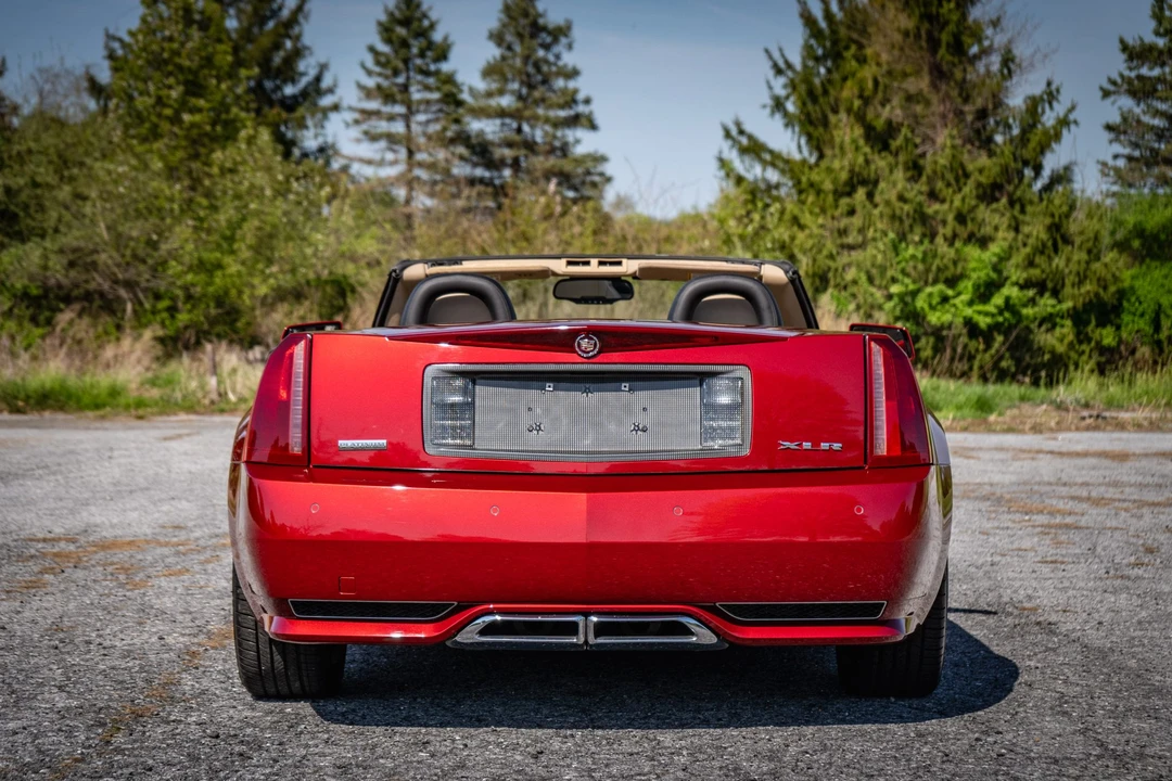 2009 Cadillac XLR - Image 10 of 31