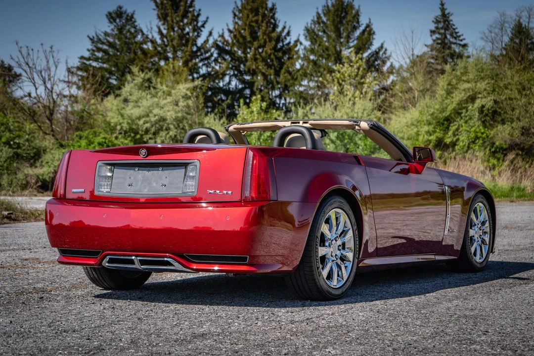 2009 Cadillac XLR - Image 12 of 31