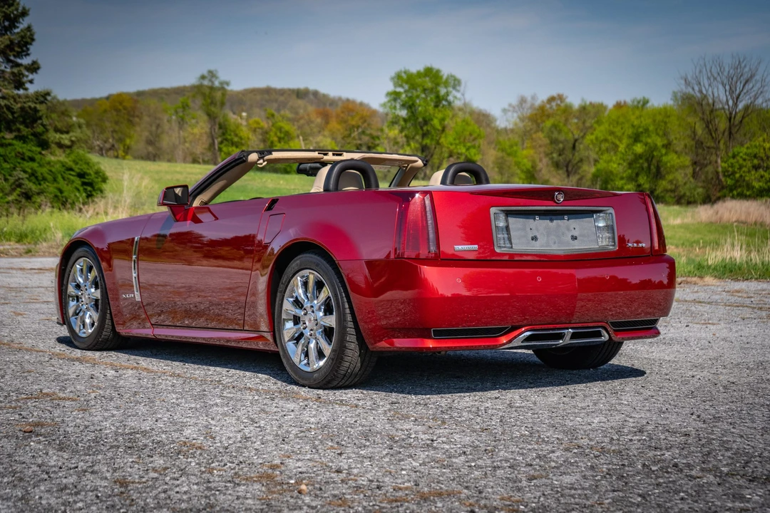 2009 Cadillac XLR - Image 6 of 31