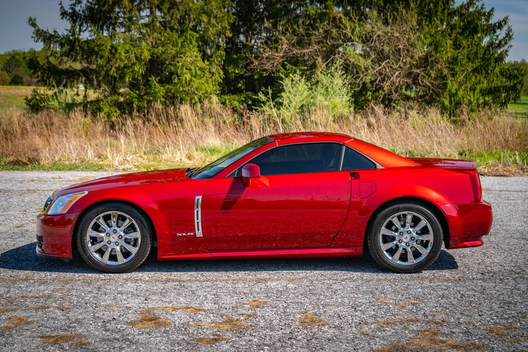 2009 Cadillac XLR - Image 26 of 31