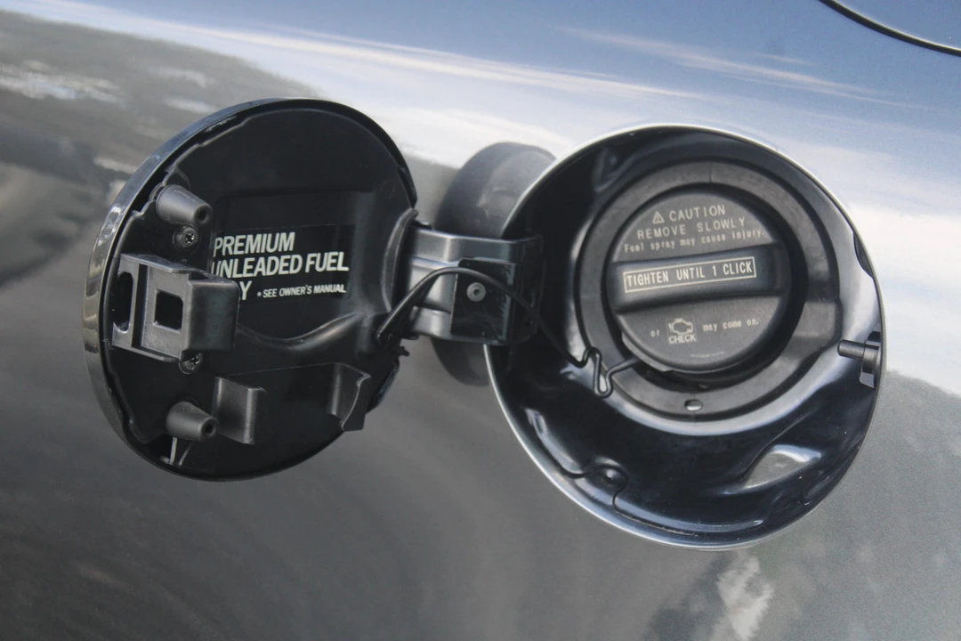 2009 Lexus SC430 - Image 25 of 31