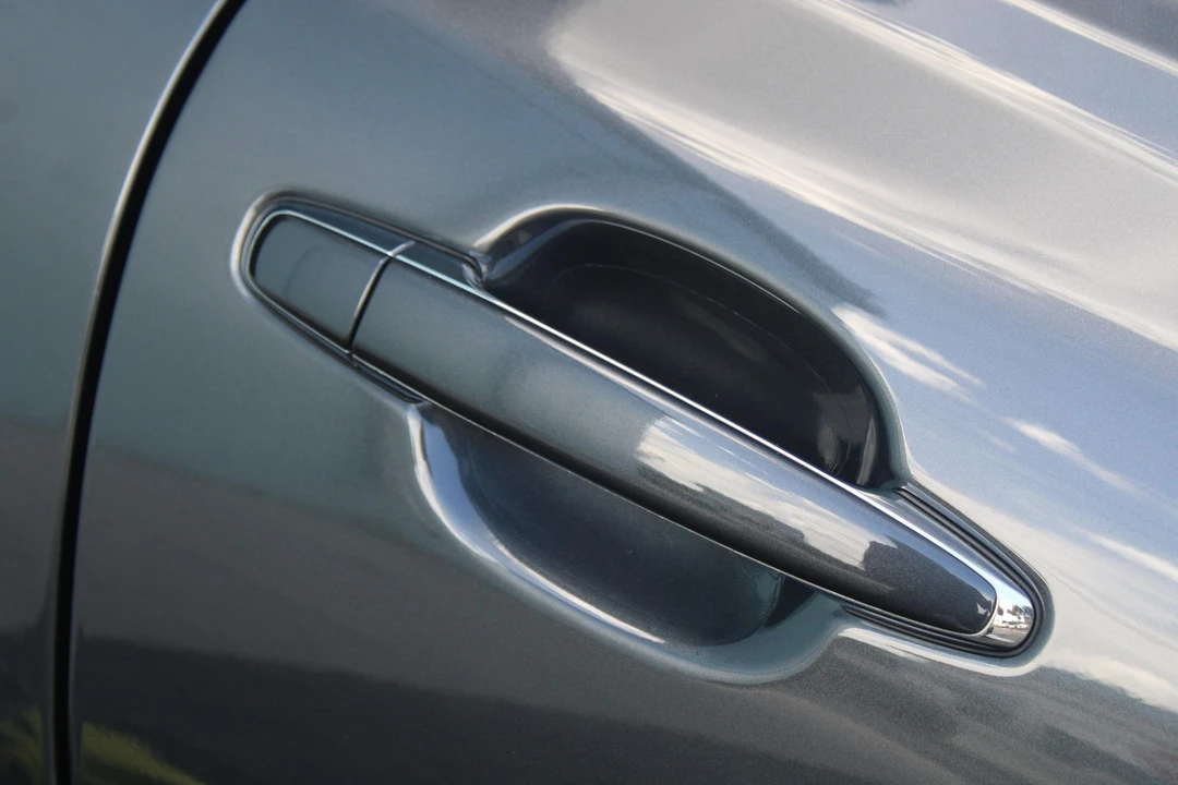 2009 Lexus SC430 - Image 27 of 31