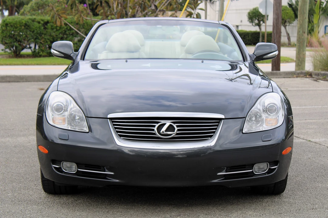 2009 Lexus SC430 - Image 3 of 31