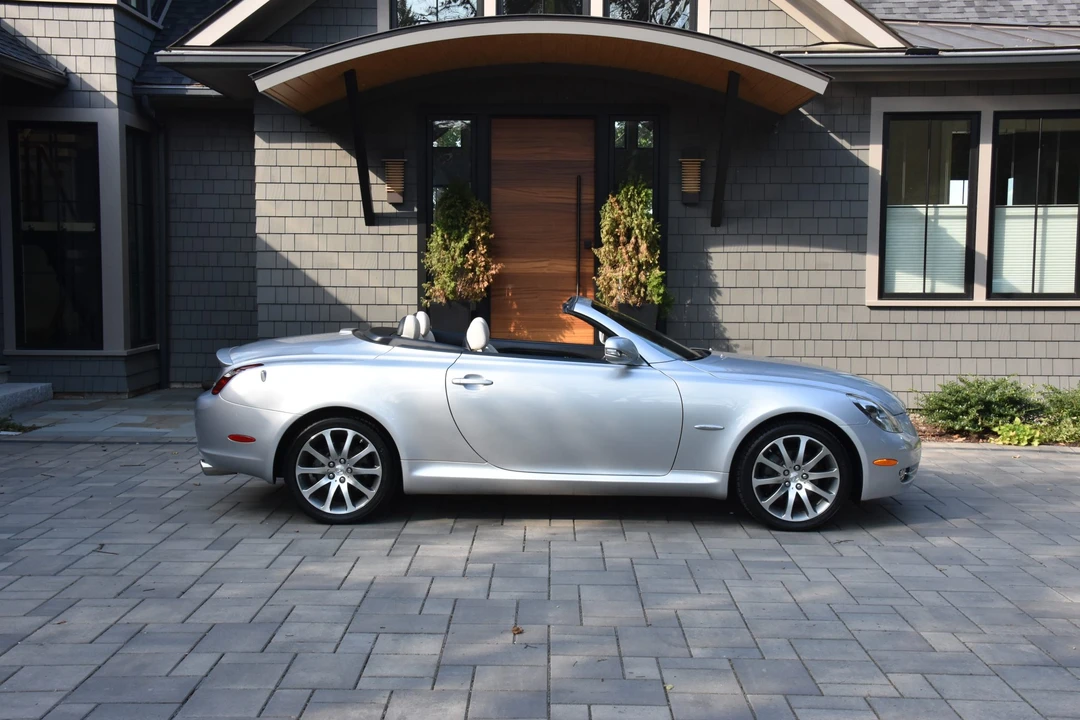 2009 Lexus SC430 - Image 17 of 31
