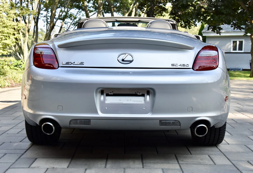2009 Lexus SC430 - Image 19 of 31