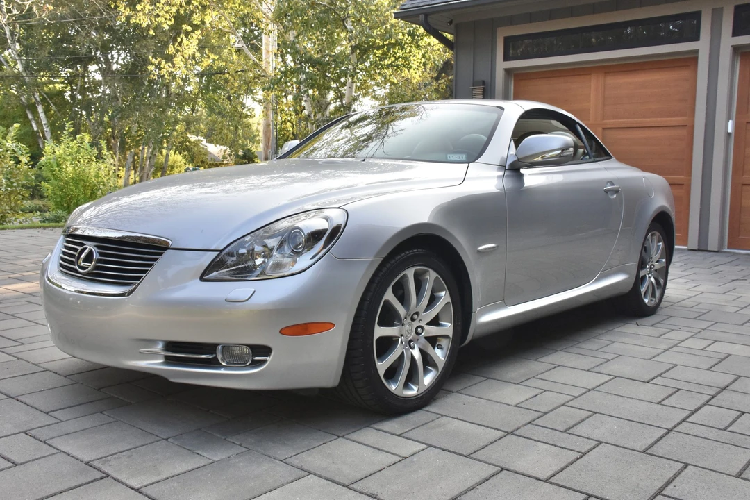 2009 Lexus SC430 - Image 3 of 31