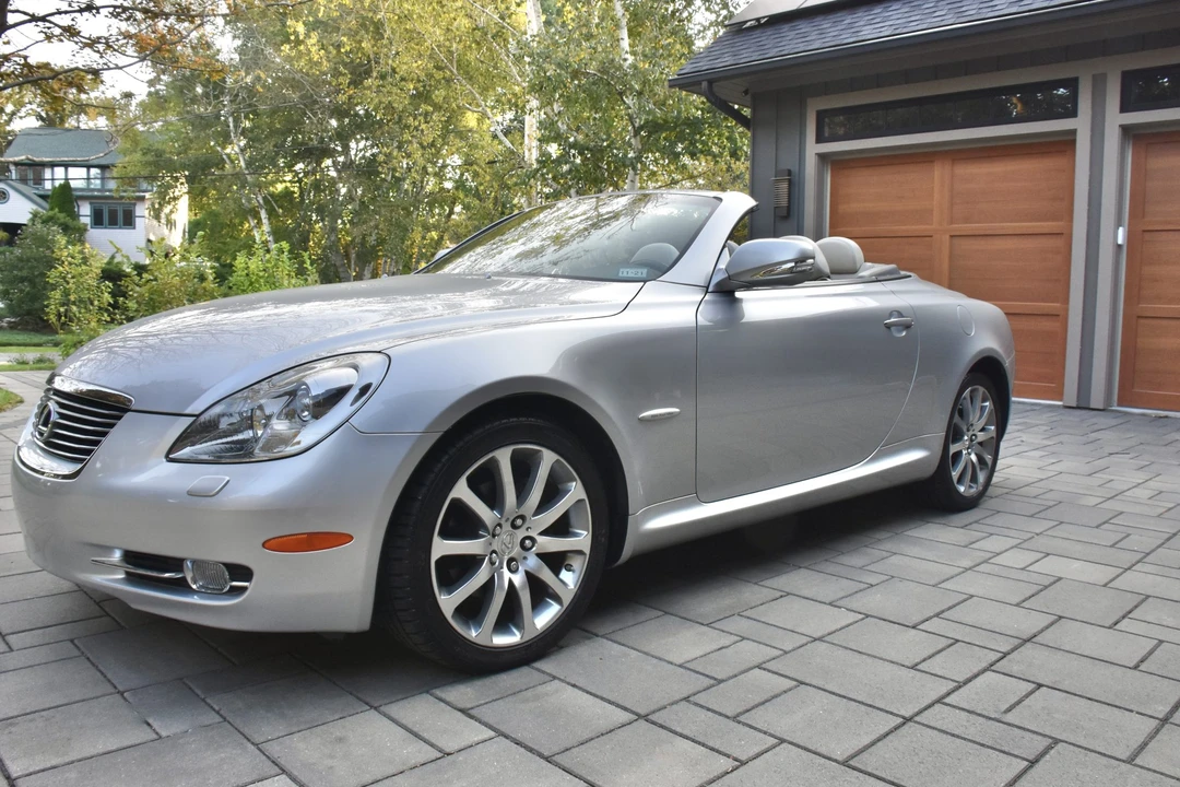 2009 Lexus SC430 - Image 10 of 31