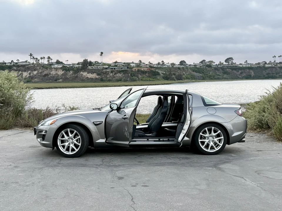 2009 Mazda RX-8 2nd Gen - Image 28 of 31