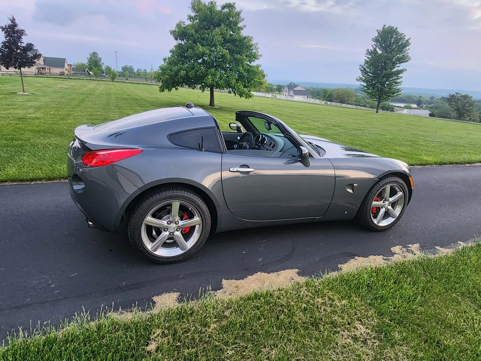 2009 Pontiac Solstice GXP - Image 6 of 31