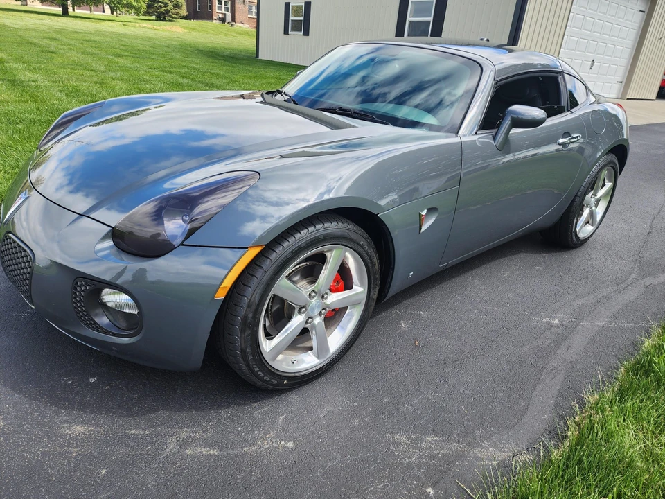 2009 Pontiac Solstice GXP - Image 11 of 31