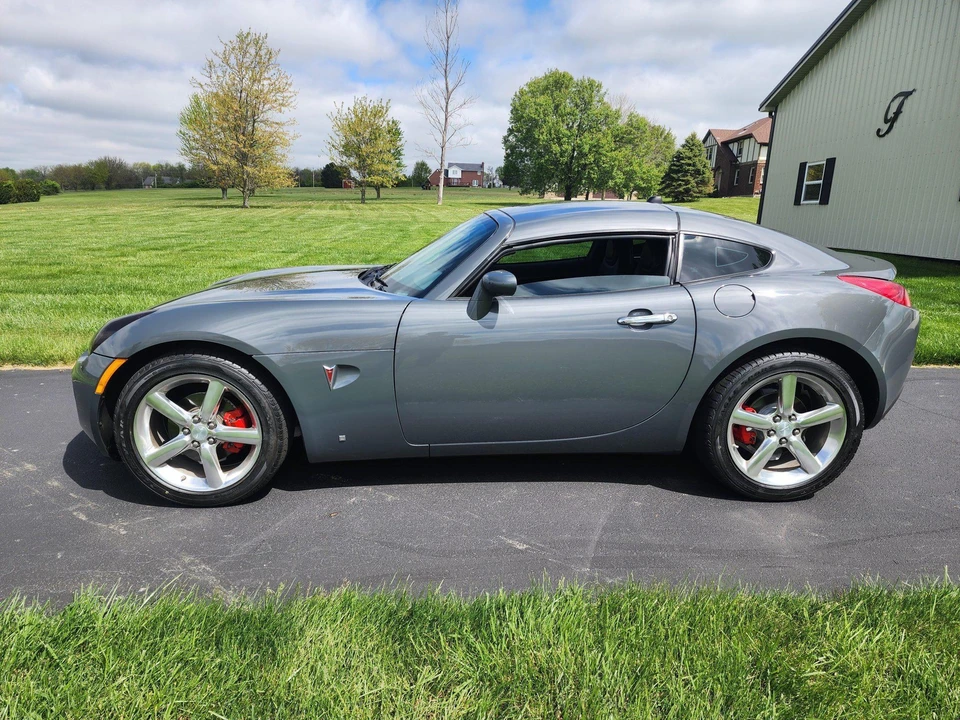 2009 Pontiac Solstice GXP - Image 12 of 31