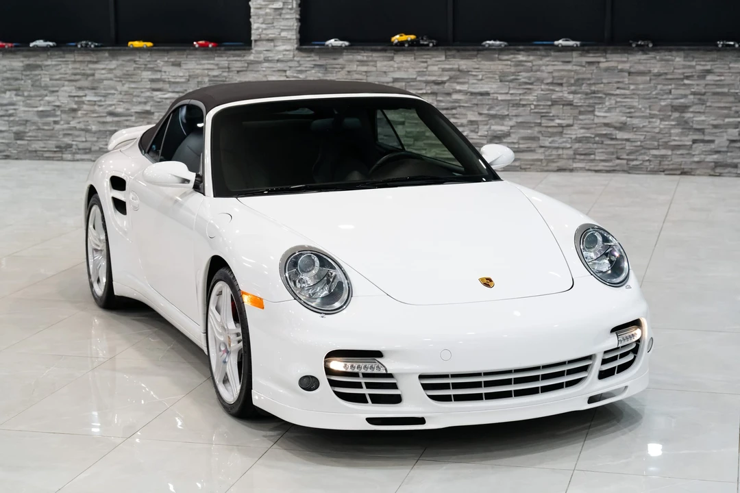 2009 Porsche 997 Turbo - Image 16 of 31