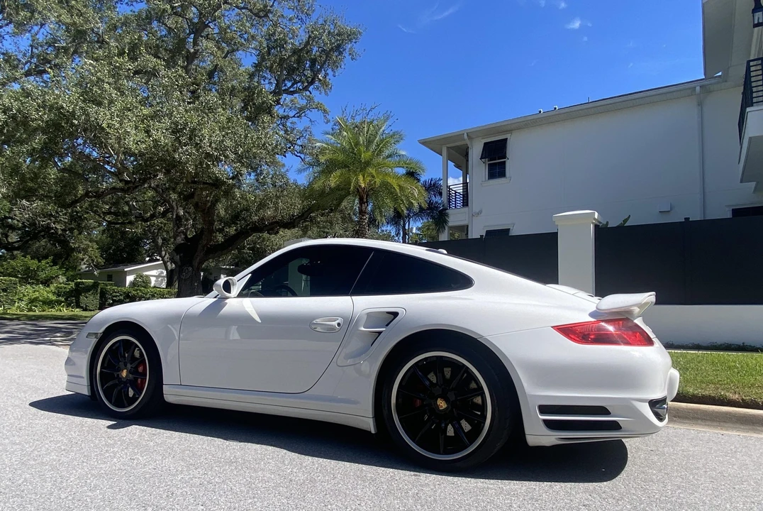 2009 Porsche 997 Turbo - Image 10 of 31