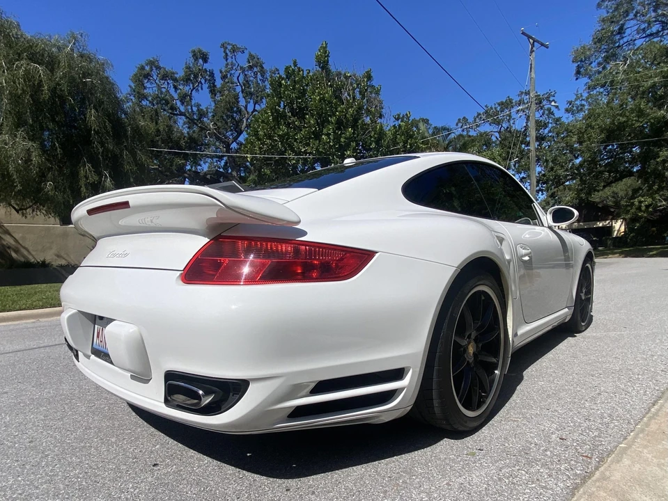 2009 Porsche 997 Turbo - Image 15 of 31
