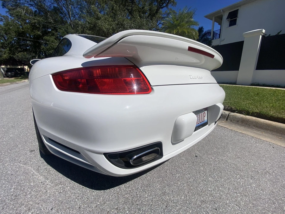 2009 Porsche 997 Turbo - Image 12 of 31