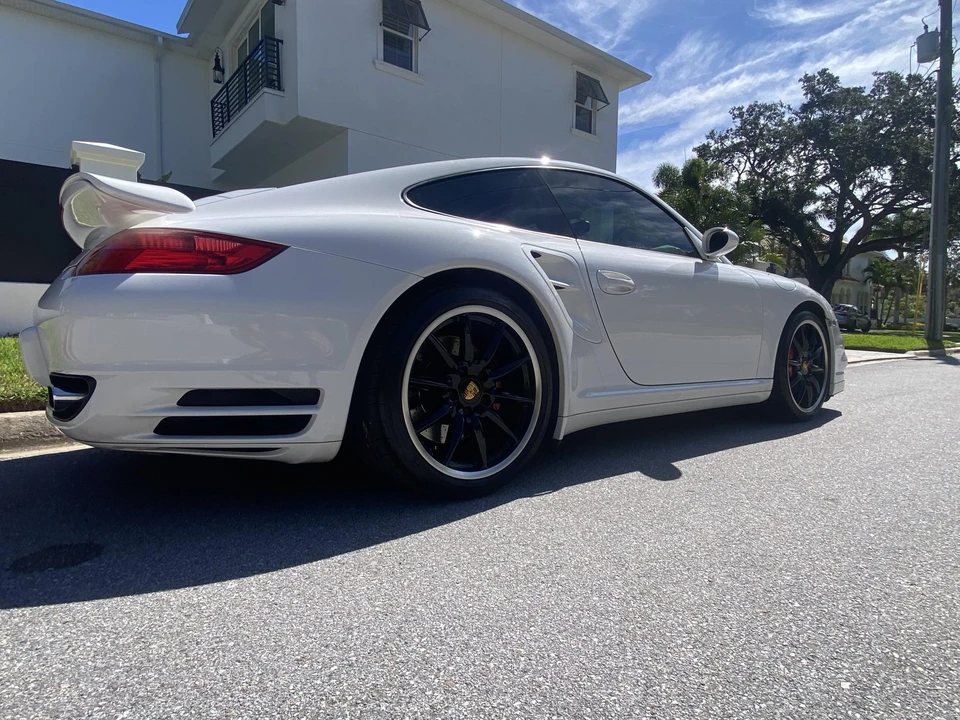 2009 Porsche 997 Turbo - Image 16 of 31
