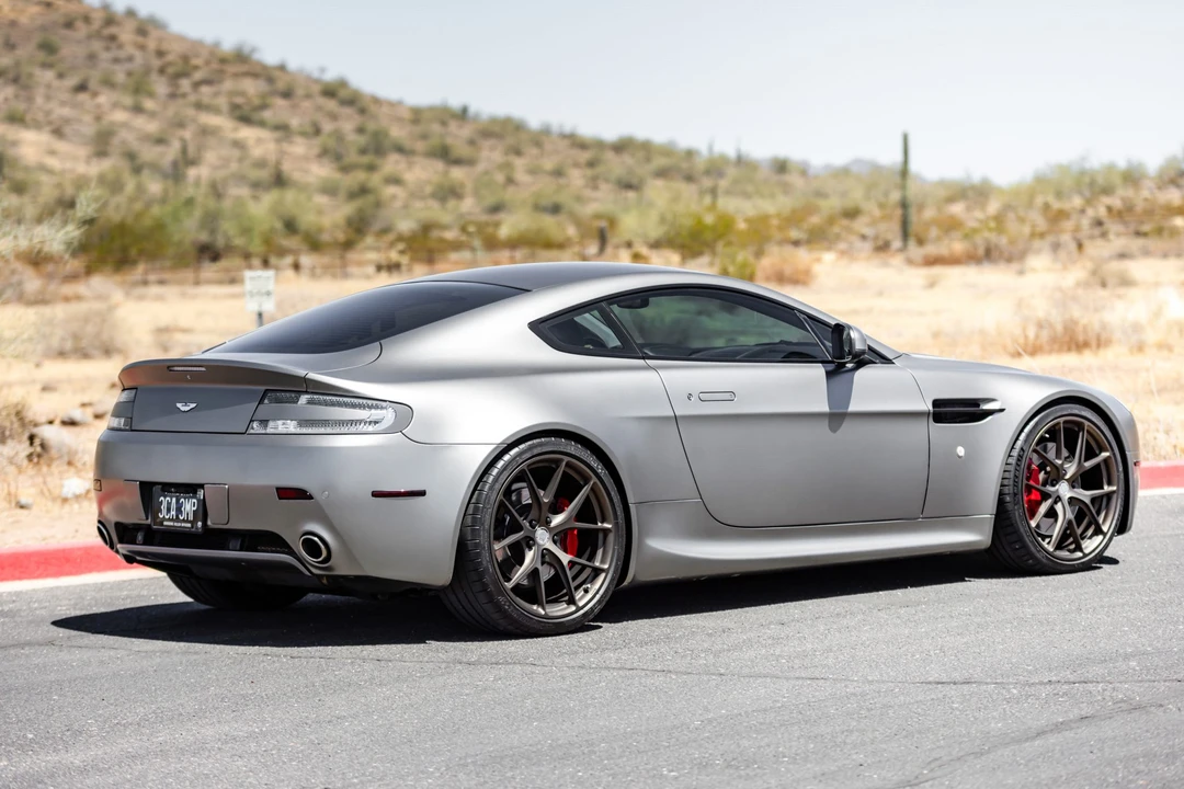2010 Aston Martin V8 Vantage (2006-2017) - Image 6 of 31