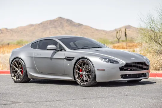 2010 Aston Martin V8 Vantage Coupe