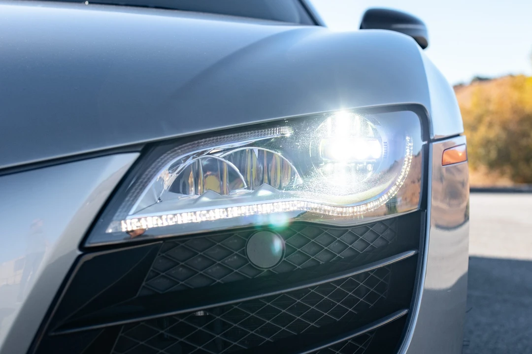 2010 Audi 42 R8 - Image 10 of 31