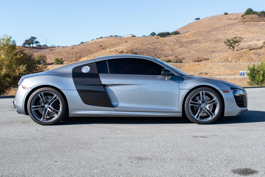 2010 Audi 42 R8 - Image 4 of 31