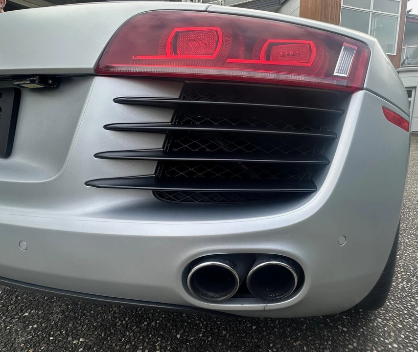 2010 Audi 42 R8 - Image 29 of 31