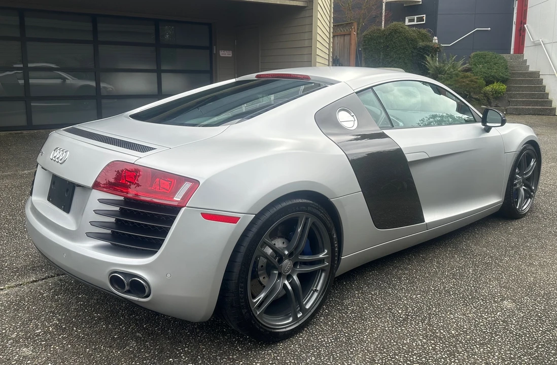 2010 Audi 42 R8 - Image 13 of 31
