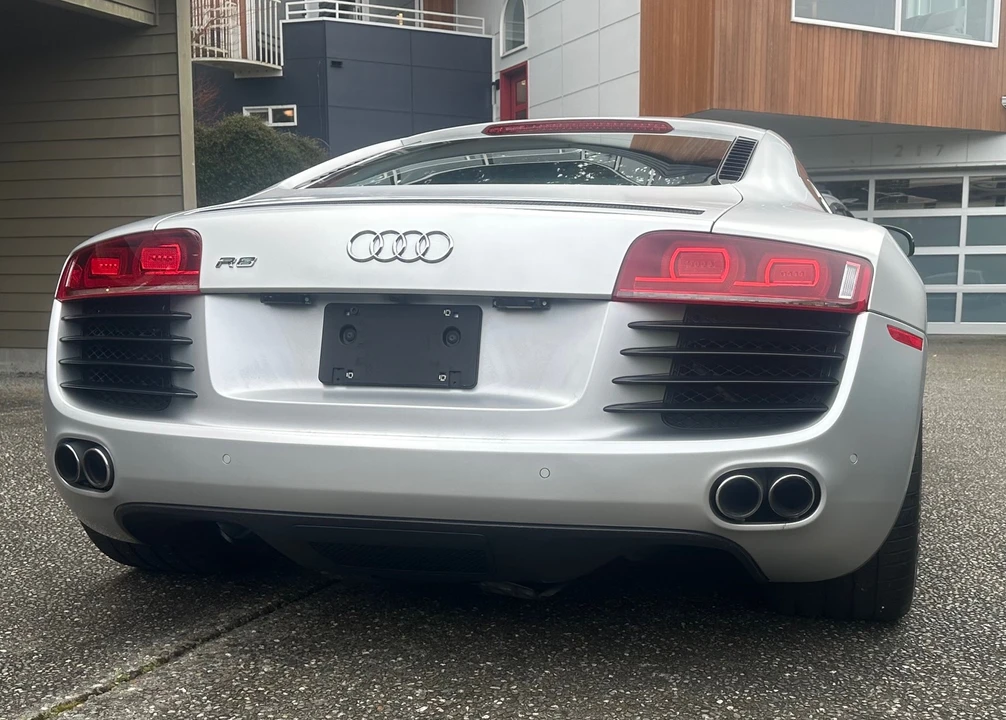 2010 Audi 42 R8 - Image 14 of 31