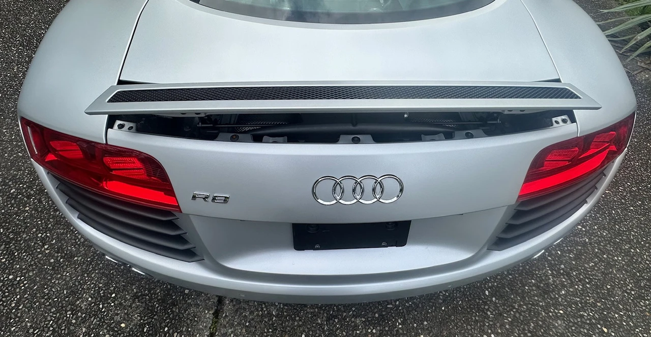 2010 Audi 42 R8 - Image 24 of 31