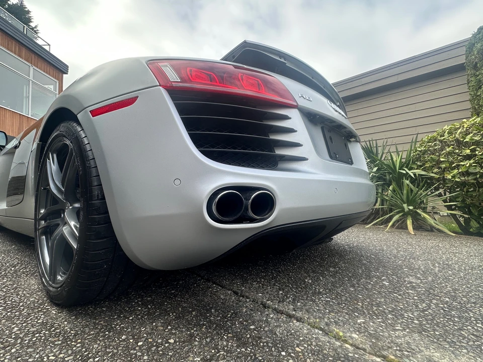 2010 Audi 42 R8 - Image 26 of 31