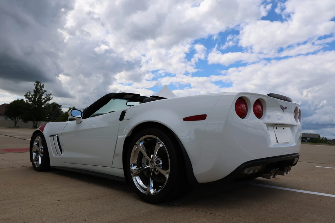 2010 Chevrolet Corvette C6 Grand Sport - Image 16 of 31