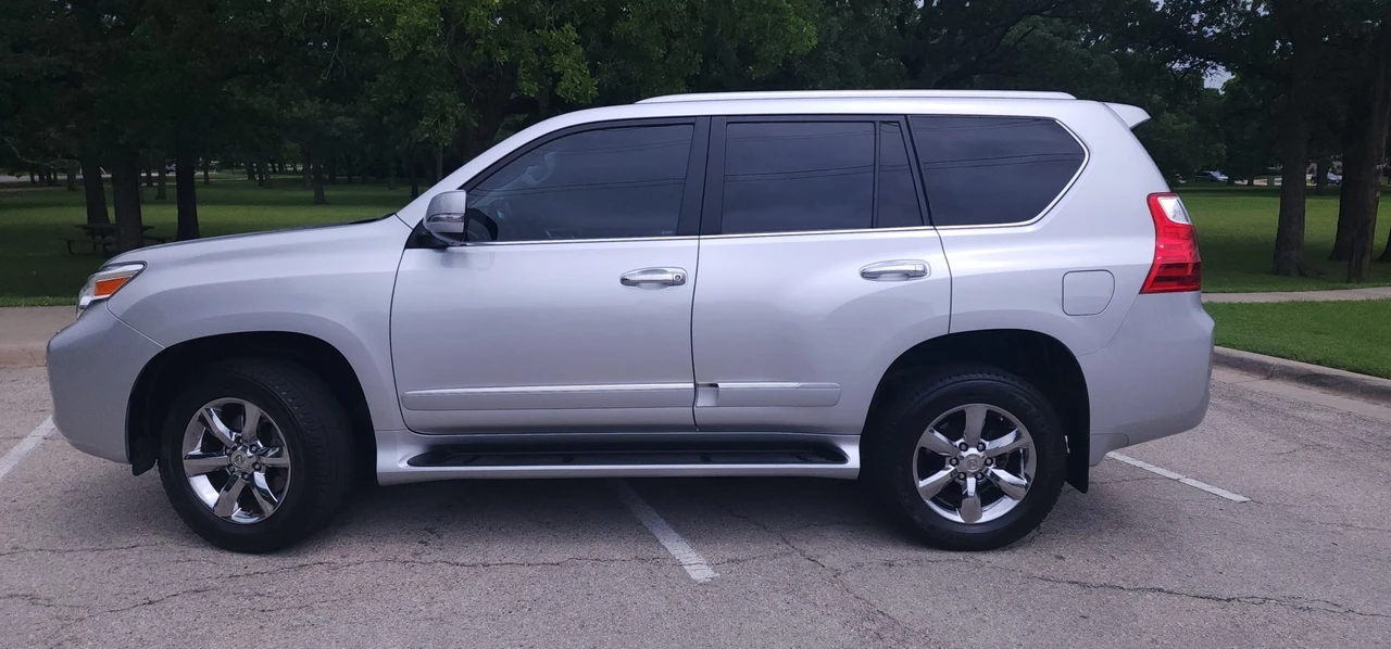 2010 Lexus GX 2nd Gen - Image 3 of 31