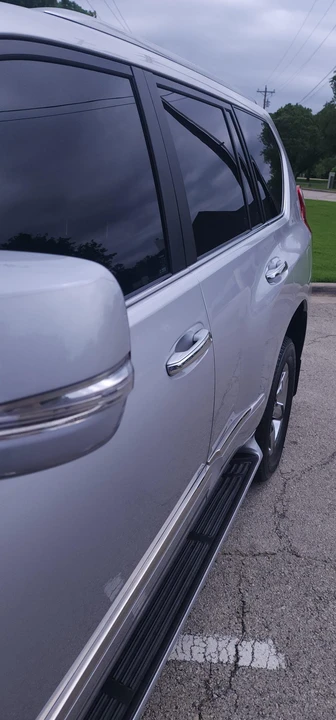 2010 Lexus GX 2nd Gen - Image 24 of 31