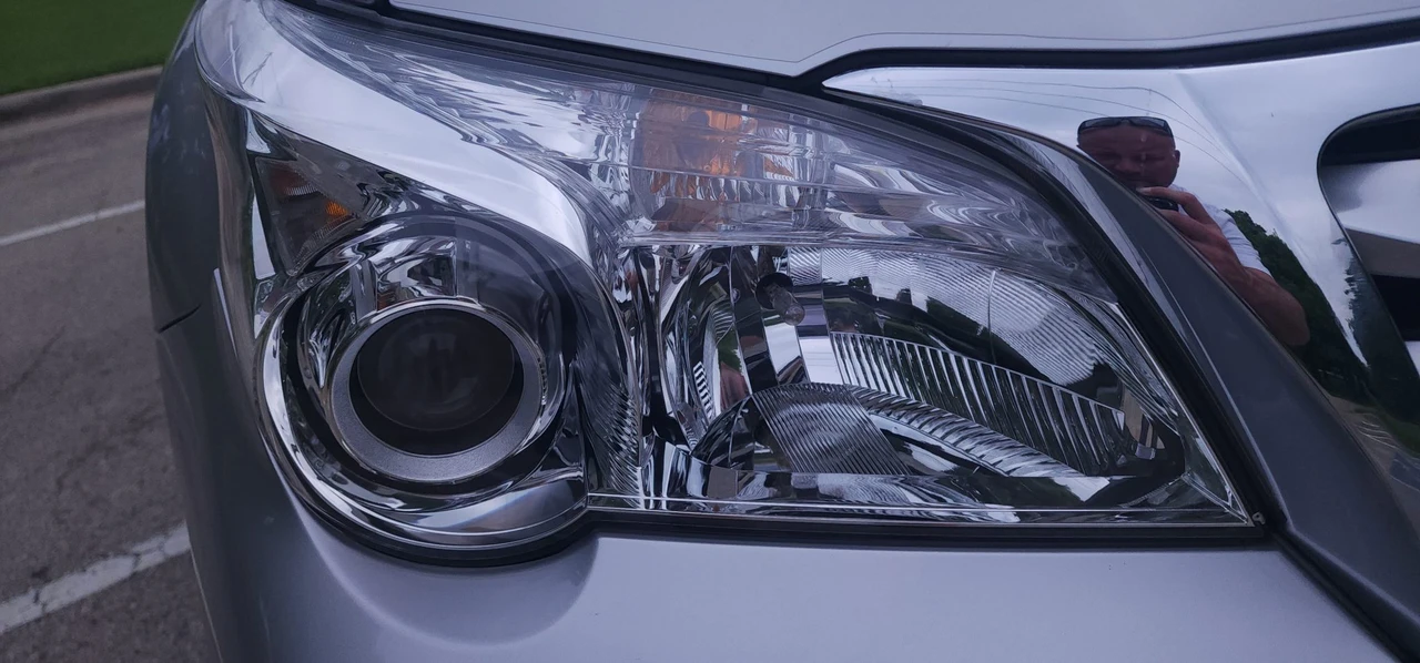 2010 Lexus GX 2nd Gen - Image 18 of 31