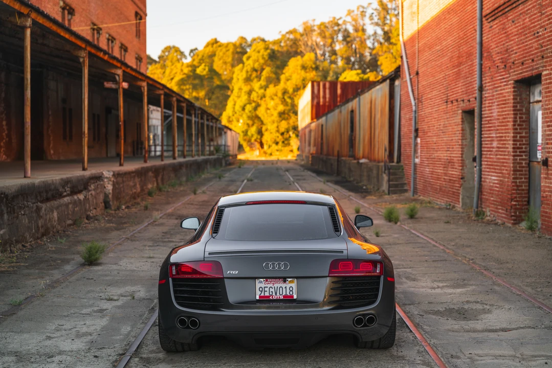 2011 Audi 42 R8 - Image 27 of 31