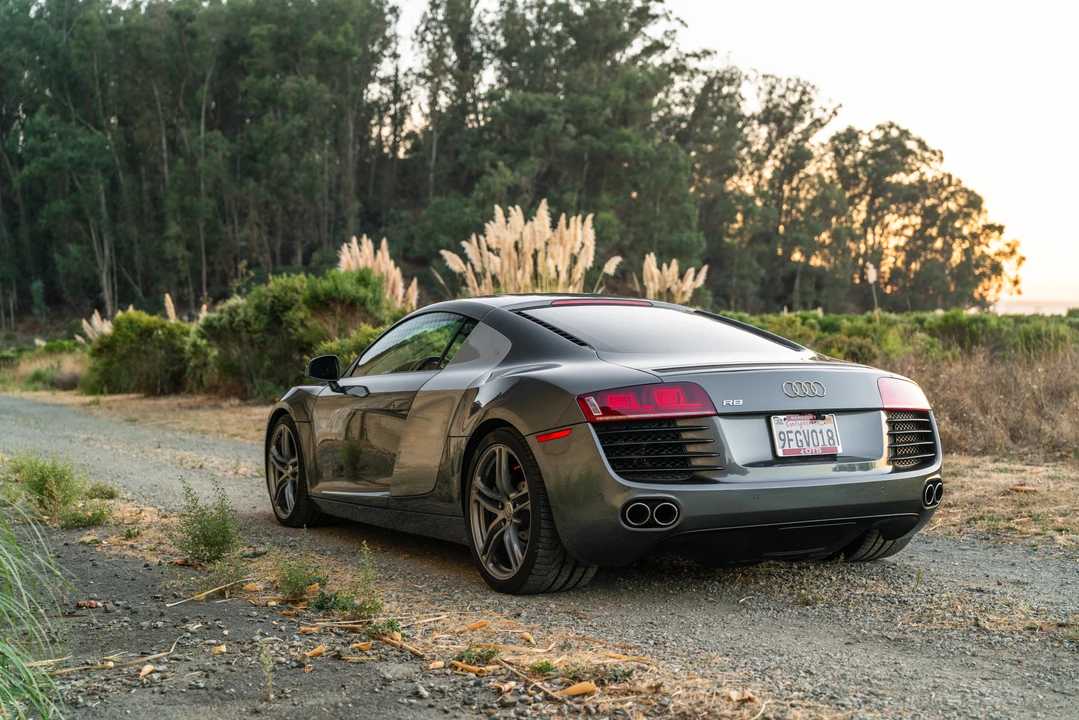 2011 Audi 42 R8 - Image 17 of 31