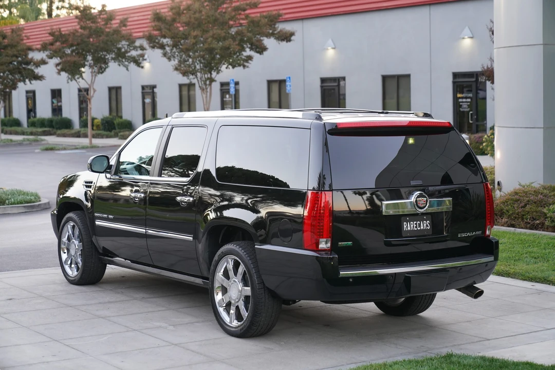 2011 Cadillac Escalade & EXT 3rd Gen - Image 19 of 31