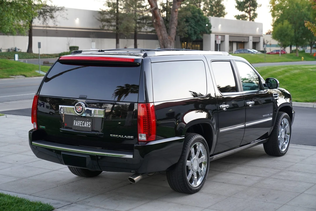 2011 Cadillac Escalade & EXT 3rd Gen - Image 14 of 31