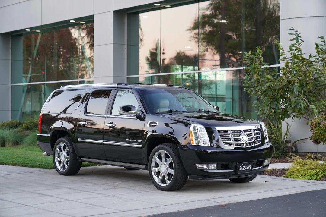 2011 Cadillac Escalade & EXT 3rd Gen - Image 11 of 31