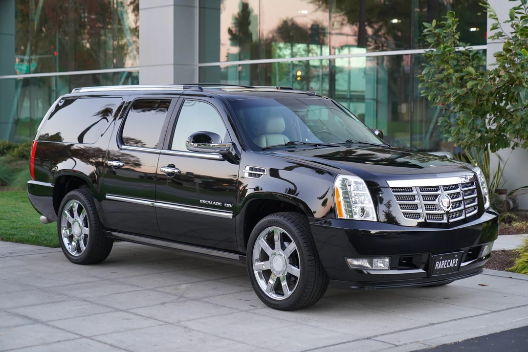 2011 Cadillac Escalade & EXT 3rd Gen - Image 10 of 31