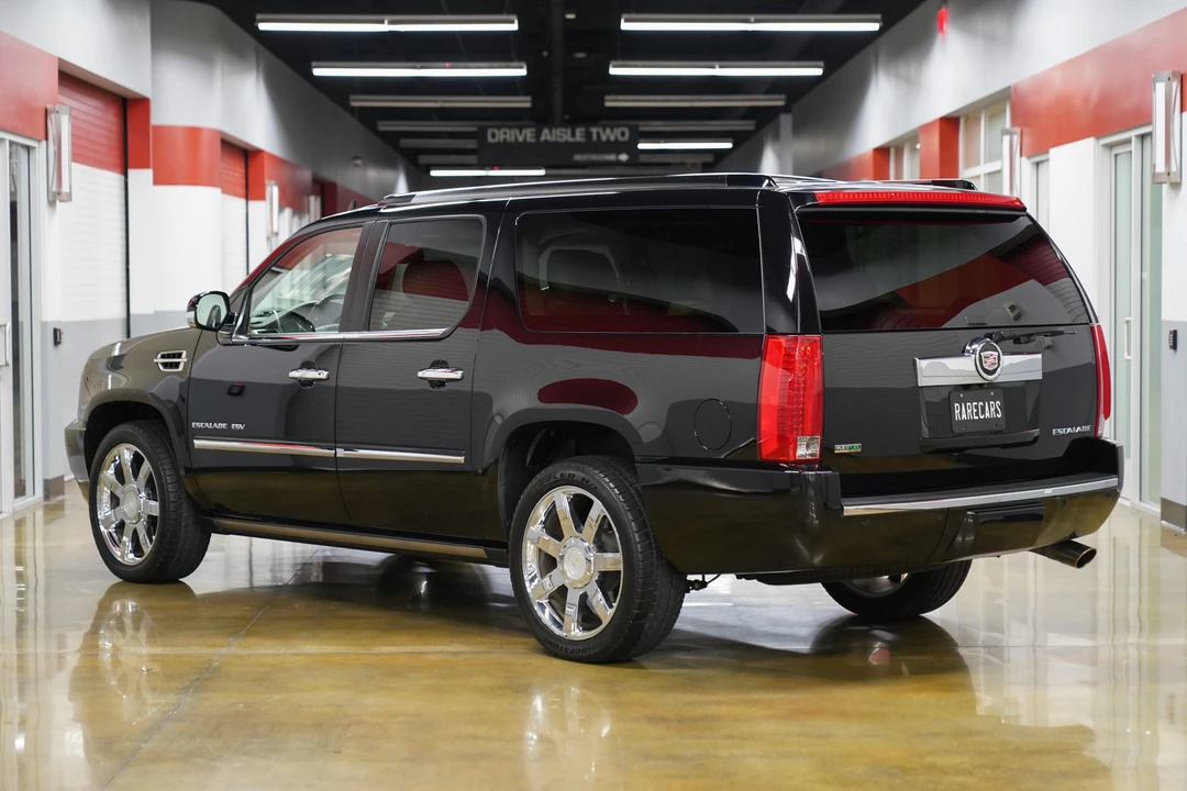 2011 Cadillac Escalade & EXT 3rd Gen - Image 27 of 31