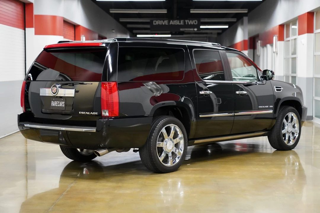 2011 Cadillac Escalade & EXT 3rd Gen - Image 25 of 31