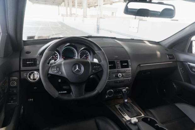 2011 Mercedes-Benz W204 C 63 AMG - Image 5 of 8